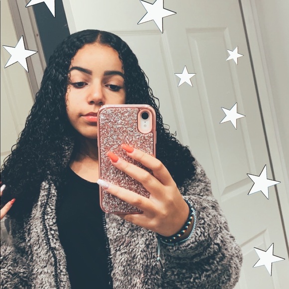 Meet your Posher, Isabel - Picture 1 of 1